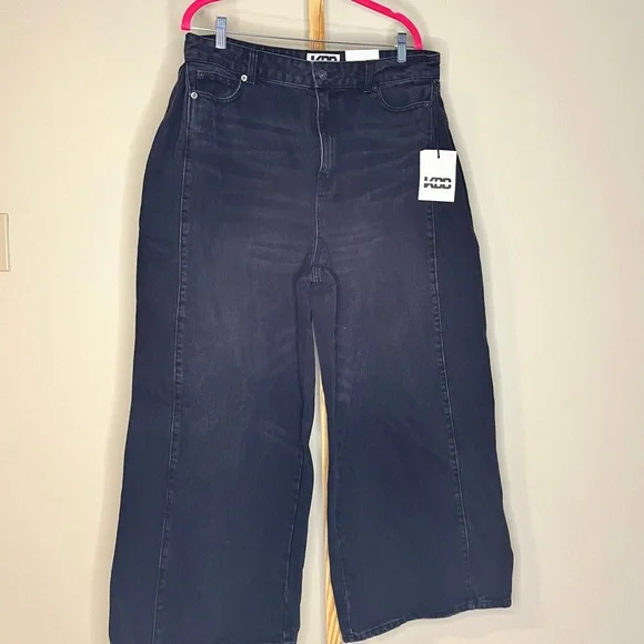 The Rachel Jean KBB by Kahlana Black Wide-Leg Jeans - Picture 4 of 7